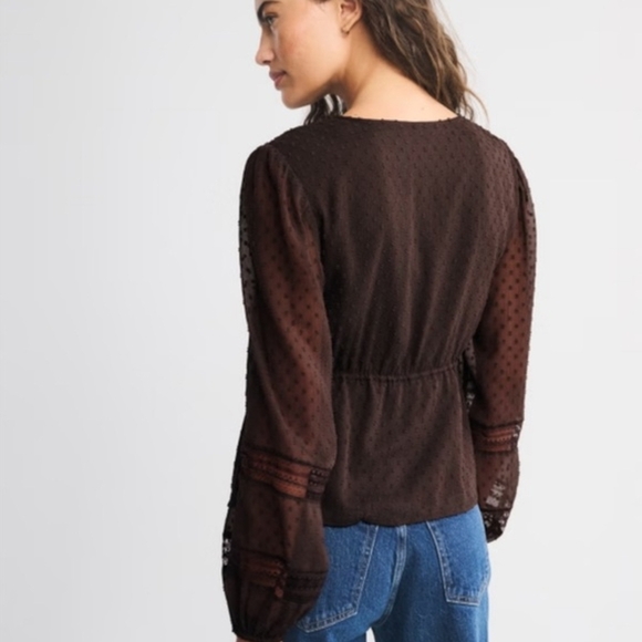 Long-SleeveTie-Front Brown Lace Top Size M - Abercrombie & Fitch NWT - Picture 3 of 3